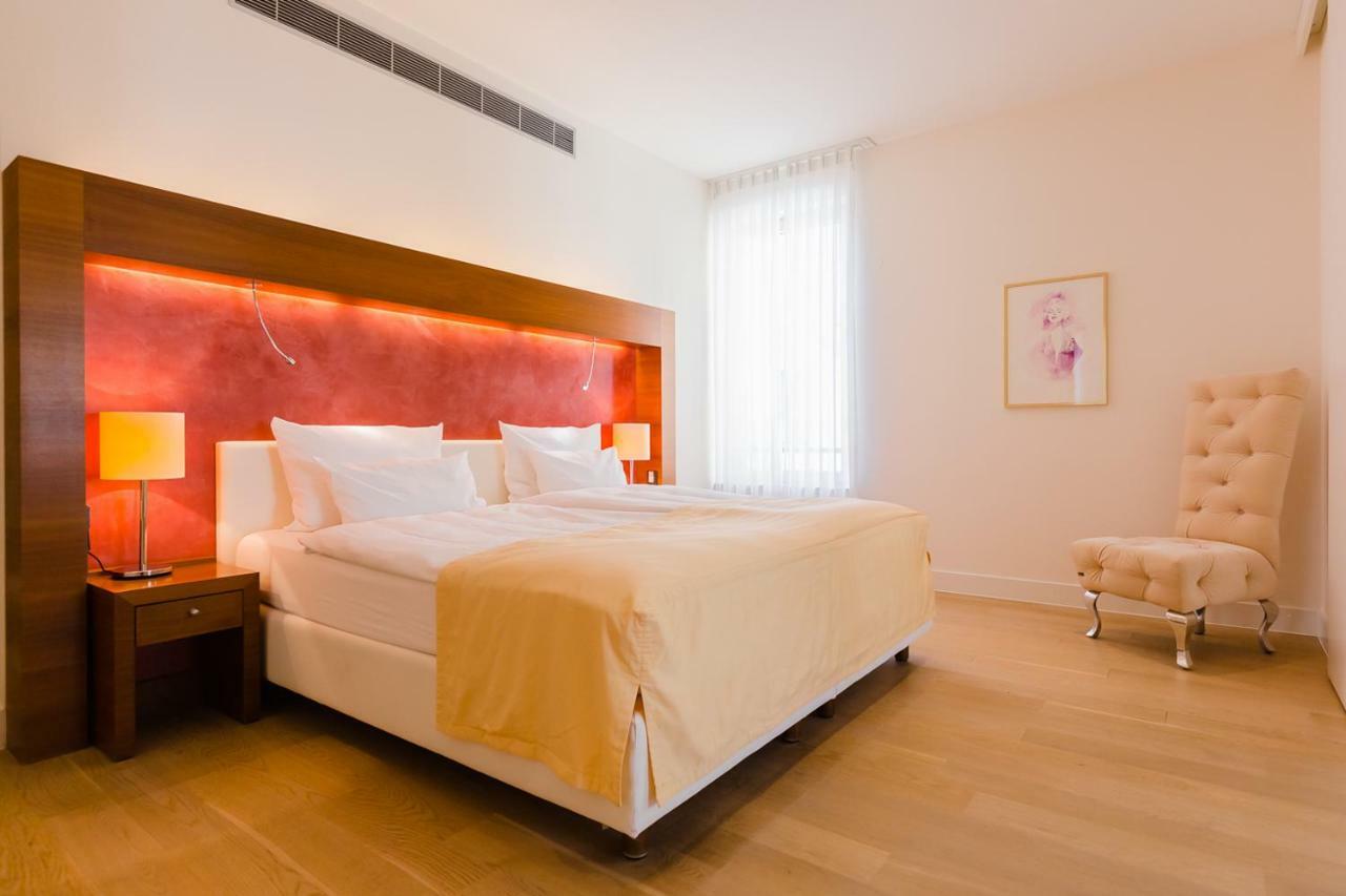 Aqua Aurelia Suitenhotel An Den Thermen Baden-Baden Bagian luar foto